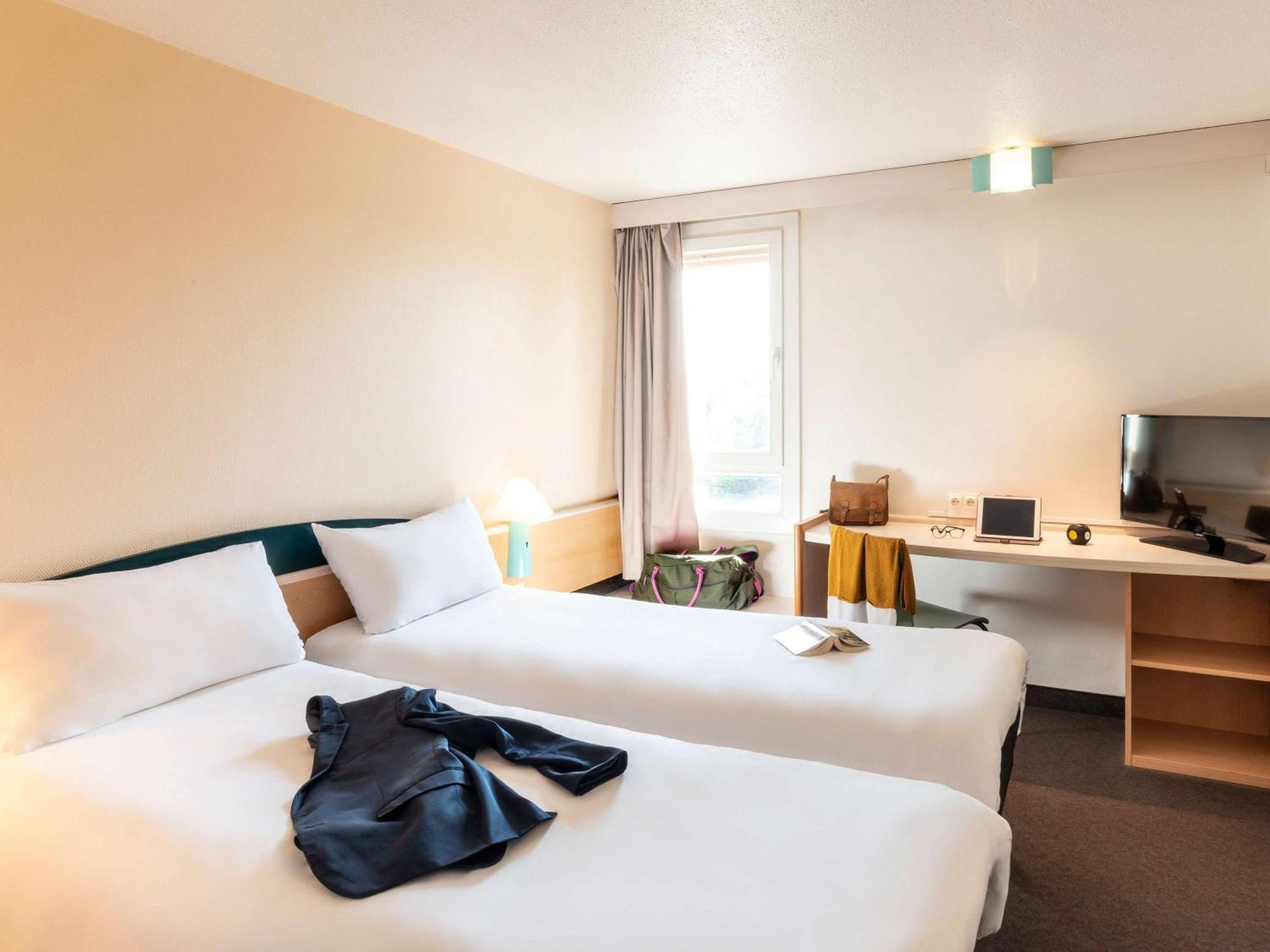 Hotel Ibis Creil Sur Oise Villers-Saint-Paul Exterior foto